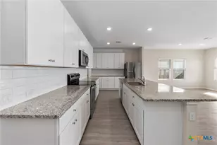 2741 Nueva Cordova, Seguin, TX 78155 - Photo 8