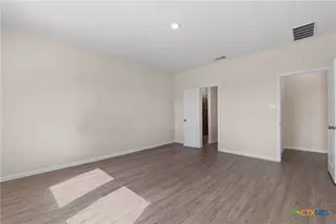 2741 Nueva Cordova, Seguin, TX 78155 - Photo 18