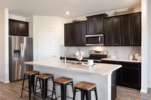 123 Barton Pt, Cibolo, TX 78108 - Photo 2