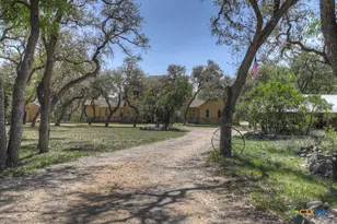1262 Elm Creek Rd, New Braunfels, TX 78132 - Photo 8