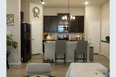 2929 Greenbriar, Seguin, TX 78155 - Photo 8