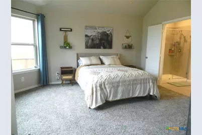 2929 Greenbriar, Seguin, TX 78155 - Photo 6