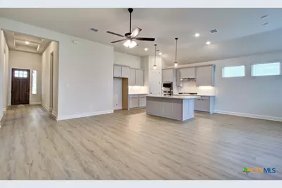 12197 Heartvine Parkway, Schertz, TX 78154 - Photo 1