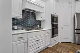 2900 Flaxen Wy, Seguin, TX 78155 - Photo 8