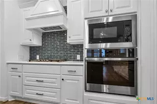 2900 Flaxen Wy, Seguin, TX 78155 - Photo 8