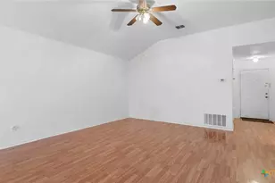 260 Sagebrook Dr, New Braunfels, TX 78130 - Photo 4