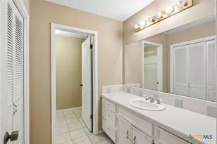 203 Wilshire Dr, Victoria, TX 77904 - Photo 16