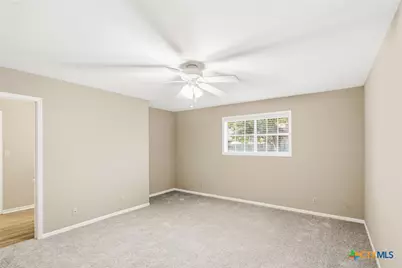 203 Wilshire Drive, Victoria, TX 77904 - Photo 2