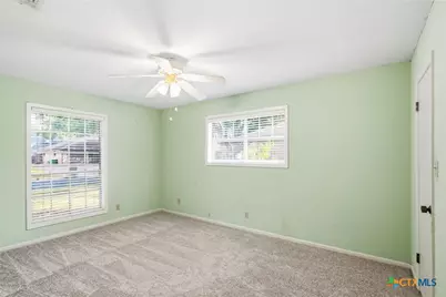 203 Wilshire Drive, Victoria, TX 77904 - Photo 14