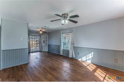 1418 S 3rd Street, Temple, TX 76504 - Photo 2