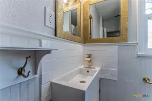 1418 S 3rd St, Temple, TX 76504 - Photo 14