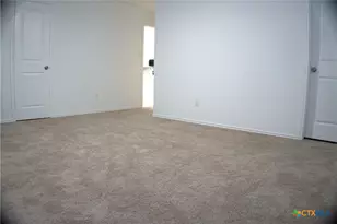 809 Riviera Ct, Seguin, TX 78155 - Photo 6