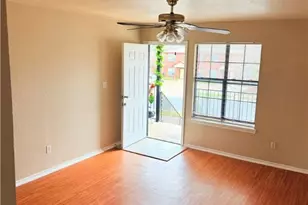 203 W Mary Jane Dr, Killeen, TX 76541 - Photo 2