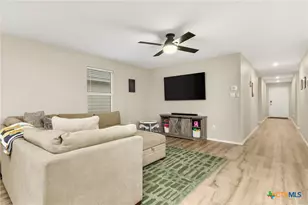 2921 Green Finch, New Braunfels, TX 78130 - Photo 6