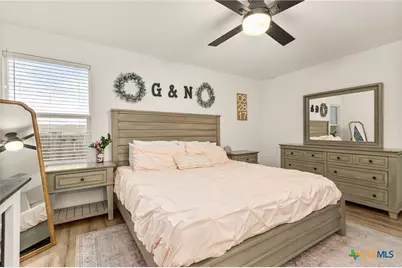 2921 Green Finch, New Braunfels, TX 78130 - Photo 12