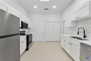 1751 Joy Spring, New Braunfels, TX 78130 - Photo 14