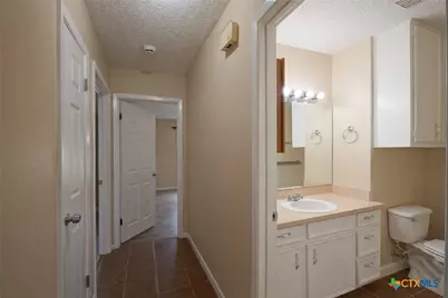 303 Gettysburg Drive, Victoria, TX 77904 - Photo 6