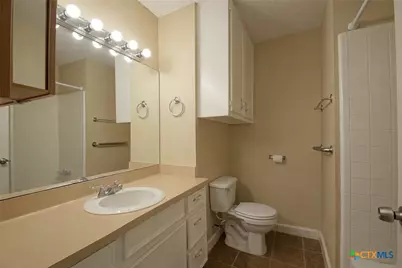 303 Gettysburg Drive, Victoria, TX 77904 - Photo 14