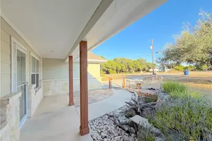 849 Scenic Hills Dr, Canyon Lake, TX 78133 - Photo 4