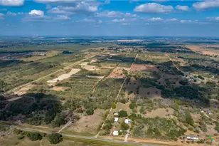 3638 Fm 2579, Floresville, TX 78114 - Photo 18