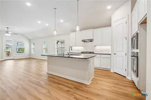 12205 Moon Pool, Schertz, TX 78154 - Photo 10