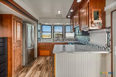 305 Zimmerman Road, Port Lavaca, TX 77979 - Photo 16