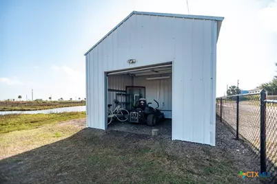 305 Zimmerman Road, Port Lavaca, TX 77979 - Photo 32