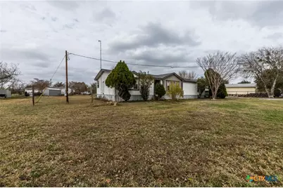 5526 Fm 20, Seguin, TX 78155 - Photo 2