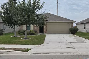 1420 Parkwood, Seguin, TX 78155 - Photo 1