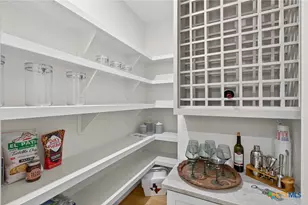 2001 Granite Cove Dr, Kingsland, TX 78639 - Photo 10