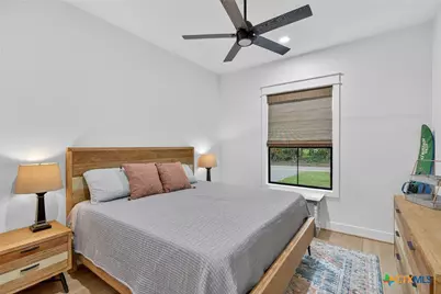 2001 Granite Cove Drive, Kingsland, TX 78639 - Photo 16