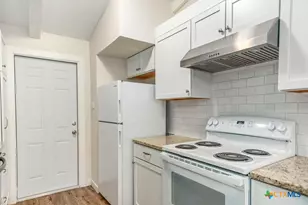 118 Holiday Ln, Port Lavaca, TX 77979 - Photo 16