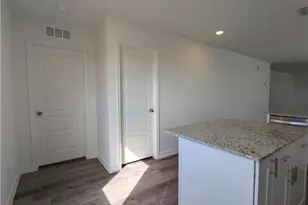 862 Bluegrass Pt, New Braunfels, TX 78130 - Photo 14