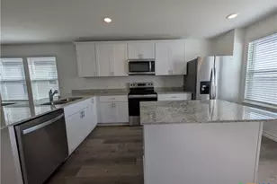 862 Bluegrass Pt, New Braunfels, TX 78130 - Photo 10