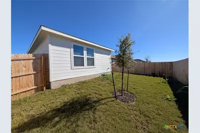 862 Bluegrass Point, New Braunfels, TX 78130 - Photo 36