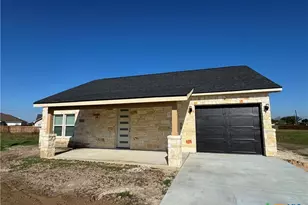 318 Warehouse Rd, Victoria, TX 77905 - Photo 42