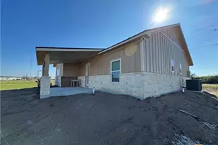 318 Warehouse Rd, Victoria, TX 77905 - Photo 36