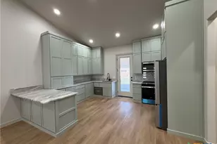 318 Warehouse Rd, Victoria, TX 77905 - Photo 8