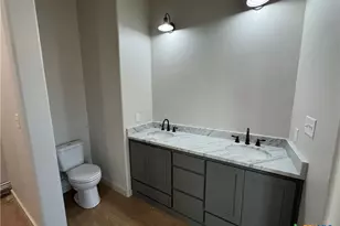 318 Warehouse Rd, Victoria, TX 77905 - Photo 16