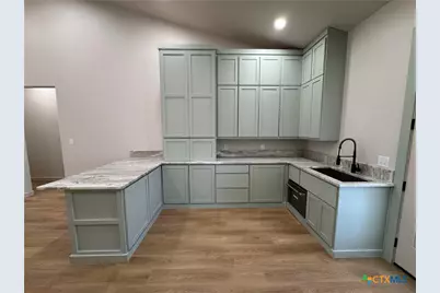 318 Warehouse Road, Victoria, TX 77905 - Photo 10