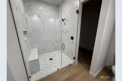 318 Warehouse Road, Victoria, TX 77905 - Photo 18