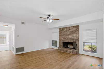 205 Lansdown Street, Victoria, TX 77904 - Photo 4