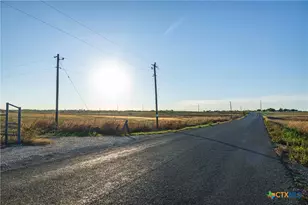 3191 Co Rd 463, Elgin, TX 78621 - Photo 32