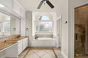 365 Green Park Dr, Belton, TX 76513 - Photo 12