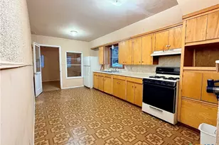 2304 Louise St, Seguin, TX 78155 - Photo 6