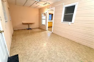 2304 Louise St, Seguin, TX 78155 - Photo 16