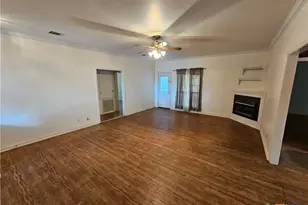 1106 Berkman Dr, Victoria, TX 77904 - Photo 10