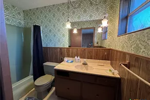 2742 W Kingsbury St, Seguin, TX 78155 - Photo 12