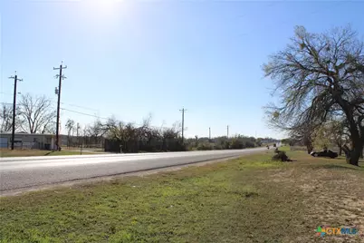 2742 W Kingsbury Street, Seguin, TX 78155 - Photo 34