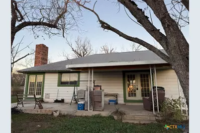 2742 W Kingsbury Street, Seguin, TX 78155 - Photo 1
